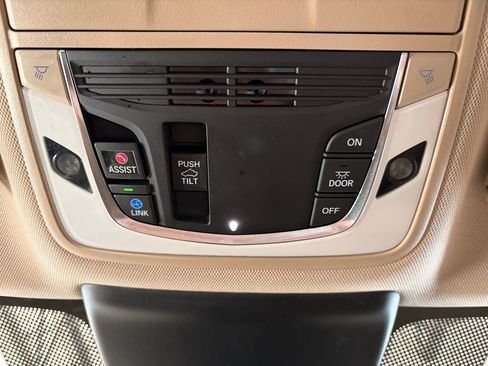 Used 2021 Acura TLX Technology Package image 25