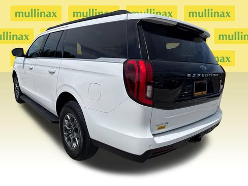 Used 2025 Ford Expedition Max Active RWD image 9