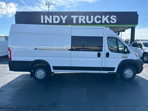 Used 2019 RAM ProMaster 3500 w/ Interior Convenience Group FWD image 3