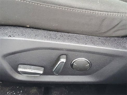 Used 2020 Ford Fusion SE image 6