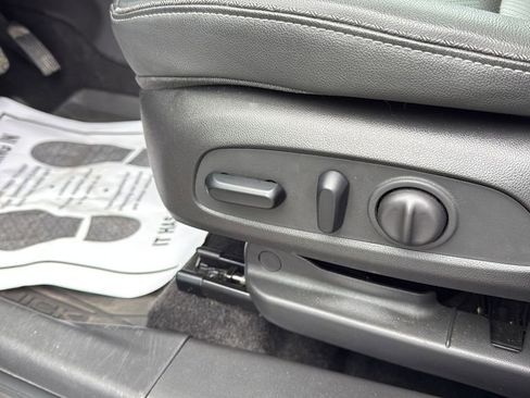 Used 2023 Buick Encore GX Essence w/ Experience Buick Package image 29