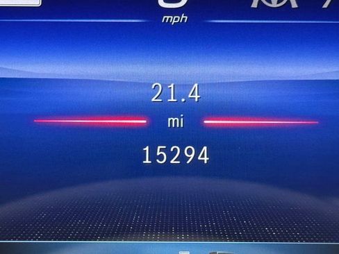 Used 2023 Mercedes-Benz EQS 580 4MATIC SUV image 16