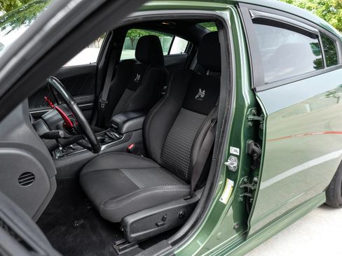 Used 2019 Dodge Charger Scat Pack RWD image 36