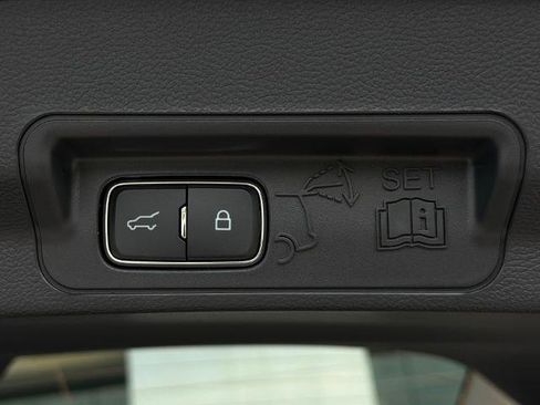 New 2026 Ford Explorer Active image 28