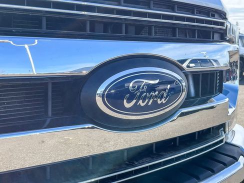 Used 2022 Ford F450 XLT image 12