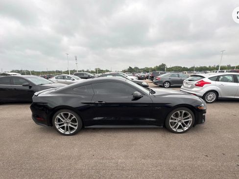 Used 2021 Ford Mustang GT Premium w/ Equipment Group 401A RWD image 5