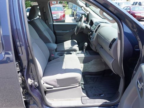 Used 2017 Nissan Frontier SV w/ SV Value Truck Package AWD/4WD image 20
