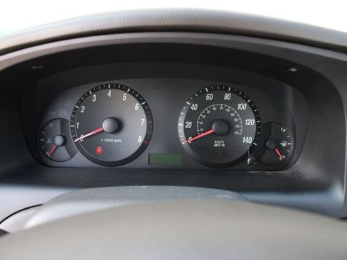 Used 2004 Hyundai Elantra GLS FWD image 7