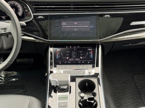 Used 2025 Audi Q7 3.0T Premium image 13