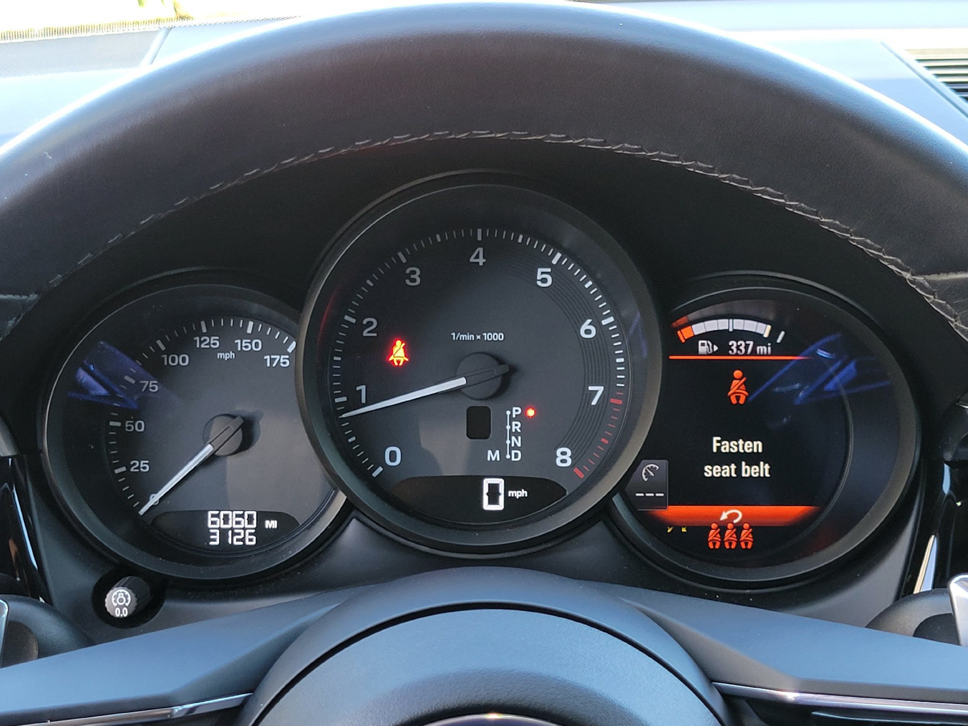 Used 2026 Porsche Macan AWD/4WD image 15