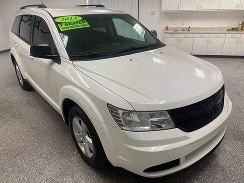 Used 2013 Dodge Journey SE image 3