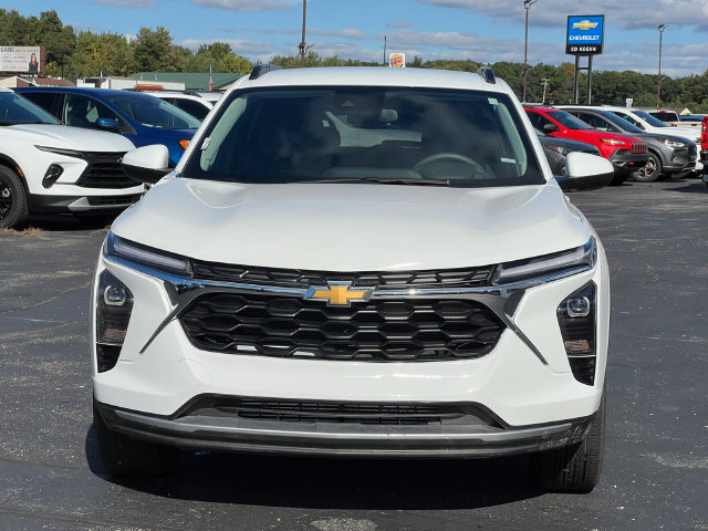 Certified 2026 Chevrolet Trax LT FWD image 35