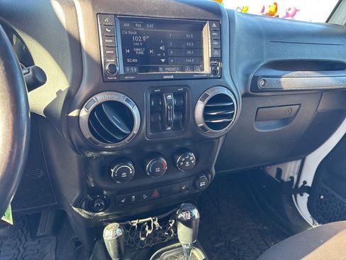 Used 2017 Jeep Wrangler Unlimited Sport w/ Quick Order Package 24S image 8