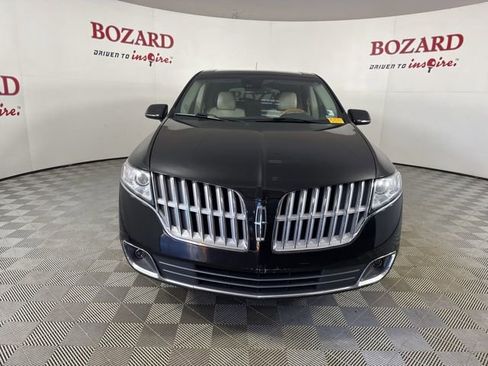 Used 2011 Lincoln MKT 2WD w/ 101A Rapid Spec Order Code image 2
