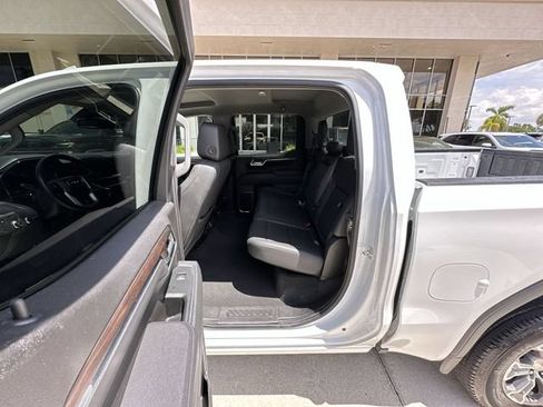 Certified 2025 GMC Sierra 1500 SLT RWD image 26
