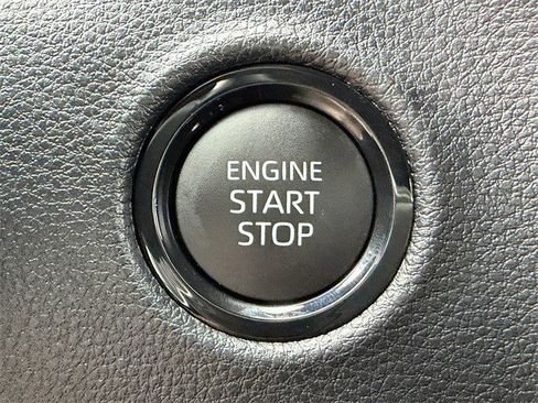 New 2026 Toyota Tundra SR image 18