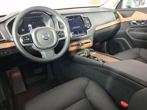 Certified 2025 Volvo XC90 T8 Plus w/ Protection Package AWD/4WD image 23