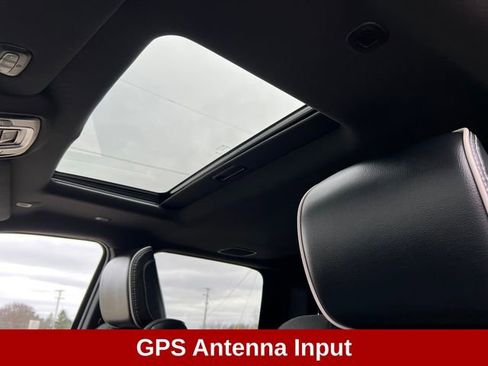 Used 2025 RAM 3500 Laramie image 12