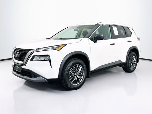 Used 2023 Nissan Rogue S AWD/4WD image 3