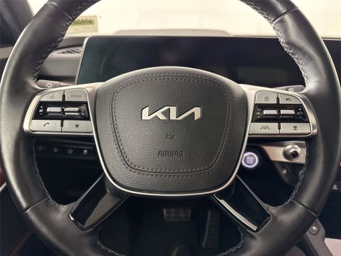 Used 2023 Kia Telluride SX Prestige AWD/4WD image 16