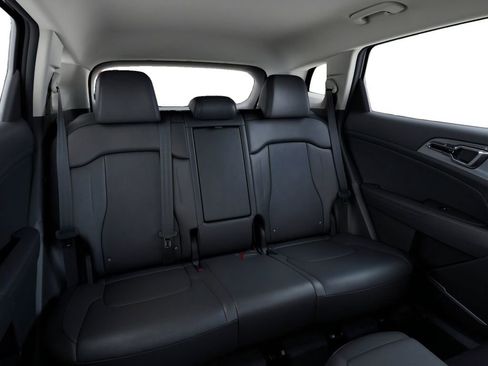 New 2026 Kia Sportage EX image 16