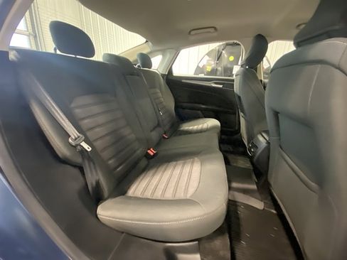 Used 2018 Ford Fusion SE w/ Fusion SE Technology Package image 20