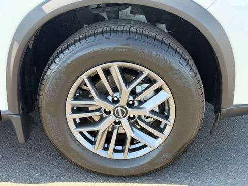 Certified 2026 Nissan Rogue S FWD image 10