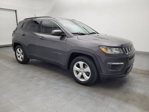 Used 2019 Jeep Compass Latitude image 11