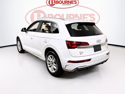Used 2023 Audi Q5 2.0T Premium w/ Convenience Package image 8