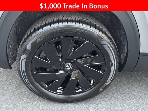 New 2026 Volkswagen Atlas SE FWD image 28