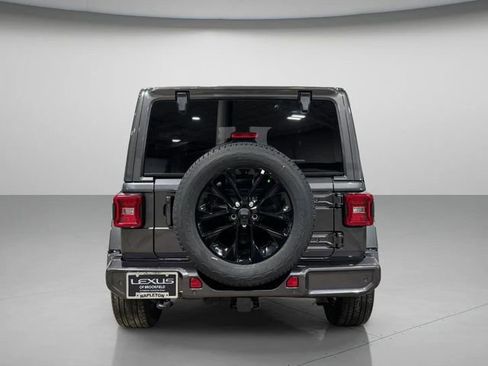 Used 2021 Jeep Wrangler Unlimited Sahara AWD/4WD image 6