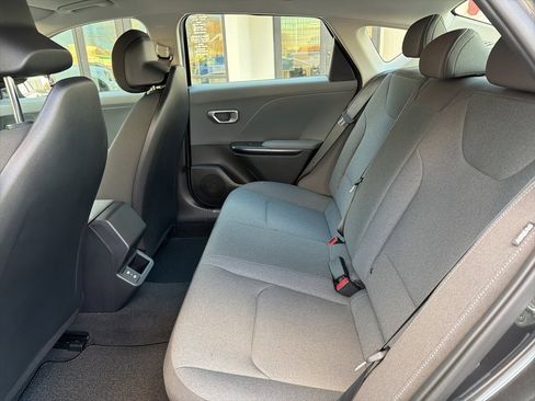 New 2025 Kia K4 LXS image 21