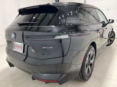 Used 2025 BMW iX xDrive50 image 7