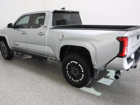 Used 2024 Toyota Tacoma SR5 RWD image 9