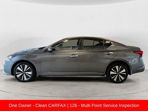Used 2022 Nissan Altima 2.5 SV AWD/4WD image 2