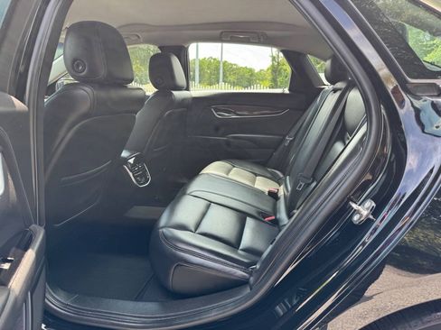 Used 2017 Cadillac XTS Luxury FWD image 12