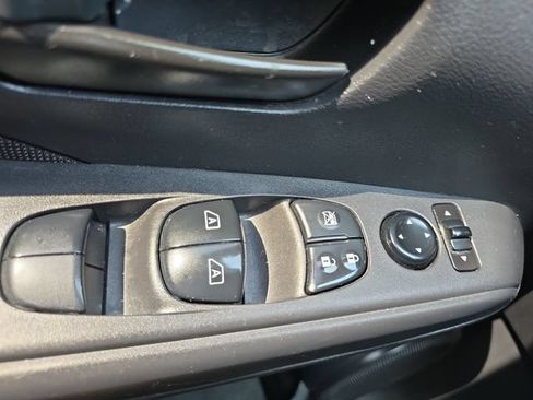 Used 2023 Nissan Kicks S FWD image 29
