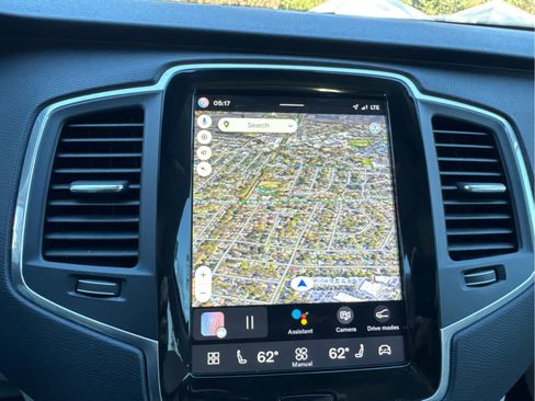 Certified 2023 Volvo XC90 B6 Core w/ Protection Package Premier image 32