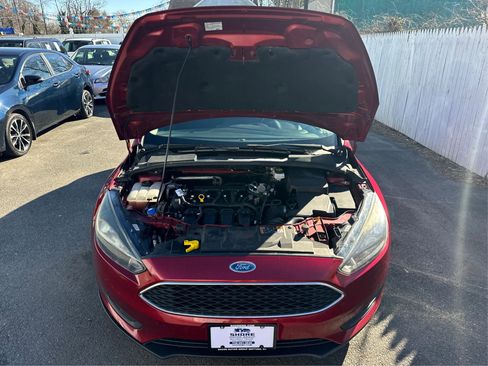 Used 2017 Ford Focus SEL image 14