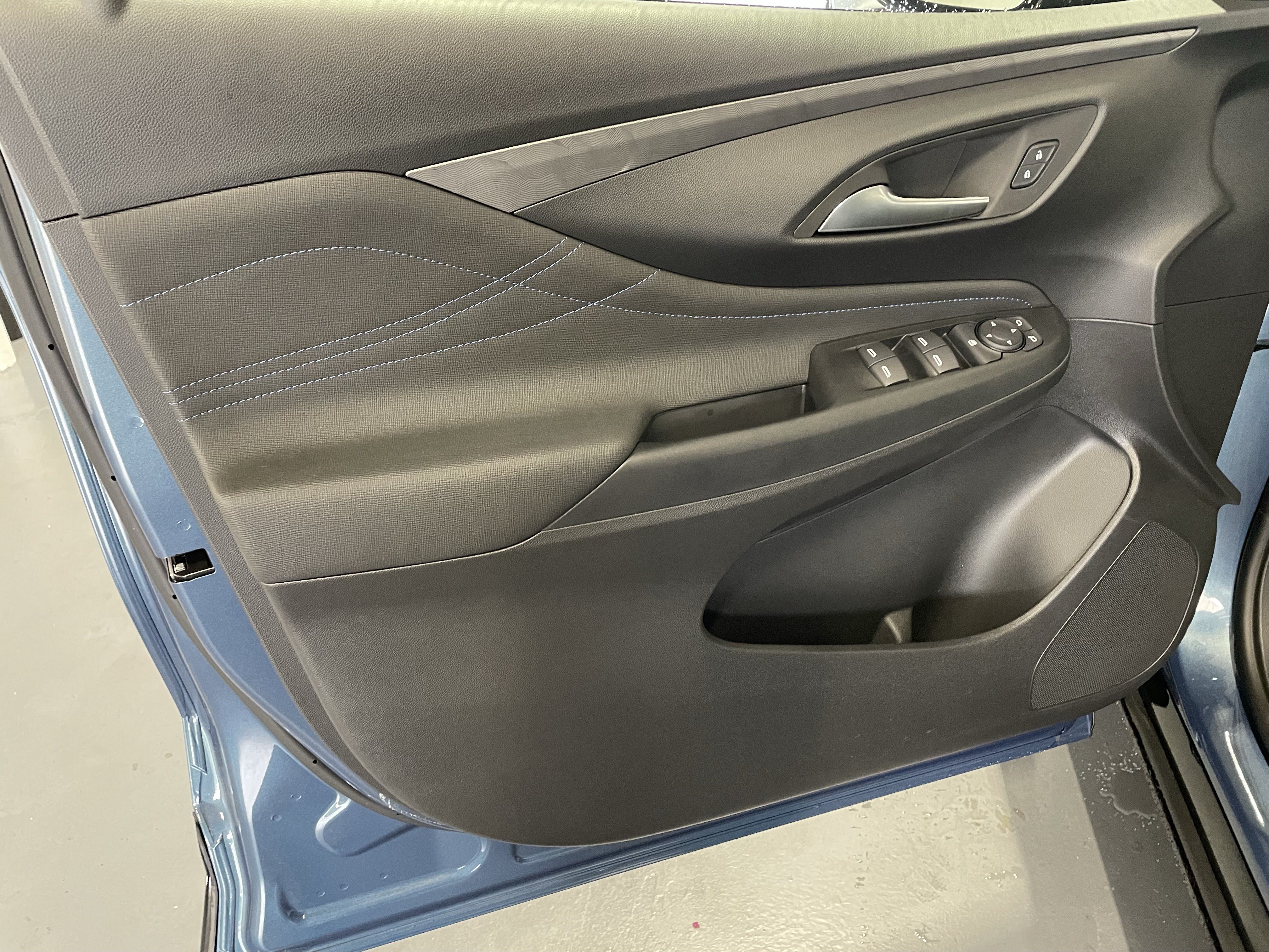 New 2026 Buick Envista Sport Touring w/ Convenience I Package FWD image 13