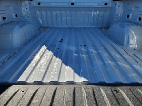 Used 2024 Chevrolet Silverado 1500 Custom image 30