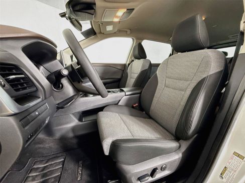 Used 2023 Nissan Rogue SV AWD/4WD image 20