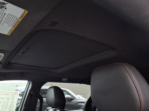 Certified 2024 Toyota Sienna XSE w/ XSE Plus Package FWD image 17