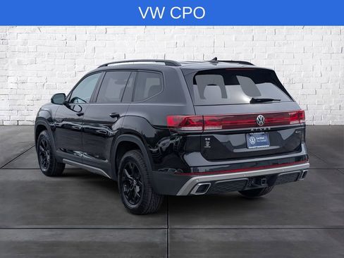 Certified 2025 Volkswagen Atlas Peak Edition SE image 5
