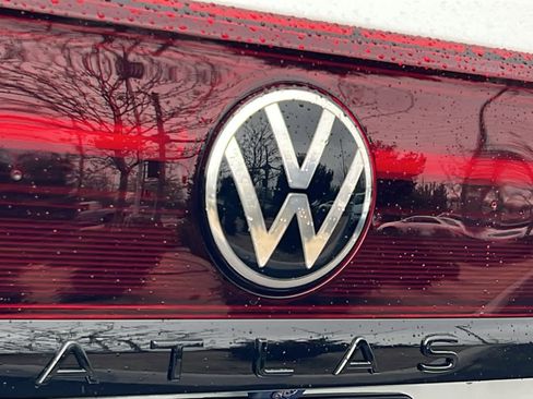 New 2026 Volkswagen Atlas Cross Sport SEL R-Line AWD/4WD image 28