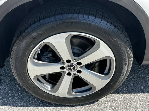 Certified 2022 Mercedes-Benz GLC 300 image 20