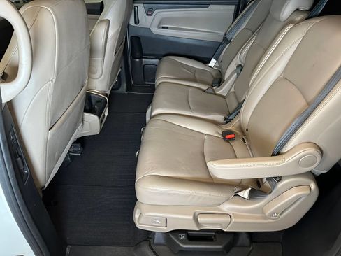 Used 2018 Honda Odyssey EX-L image 21