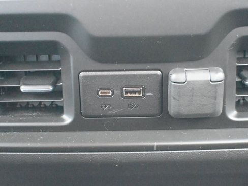 Used 2023 Chevrolet Silverado 1500 Custom Trail Boss w/ LPO, Dark Essentials Package image 21