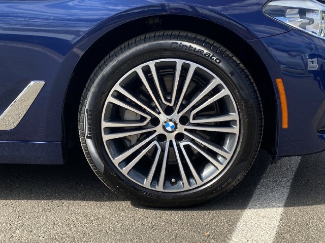 Used 2020 BMW 530i xDrive w/ Convenience Package AWD/4WD image 8