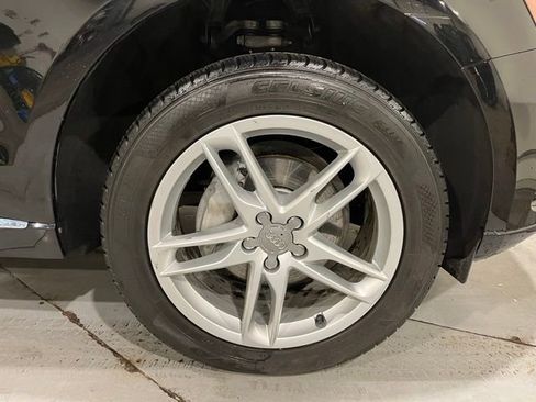 Used 2016 Audi Q5 2.0T Premium Plus w/ Technology Package image 14
